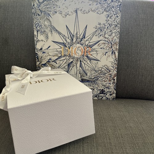Dior empty box with - with, limit