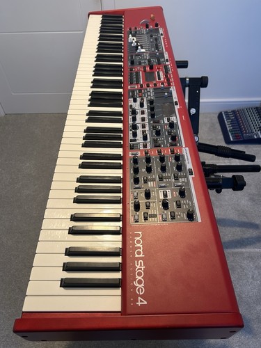 Nord stage 88 - stage, 4