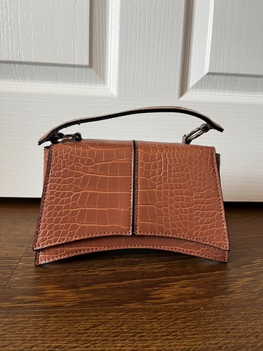 Brand new mini - new, crocodile