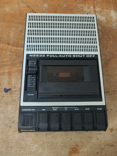 Philips cassette tape player - cassette, /