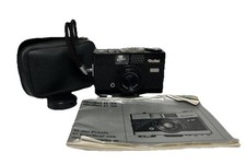 Rollei B35 Black 35mm Compact Film Camera Carl Zeiss Triotar 40mm f/3.5 Lens Man