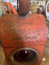 Vintage Kenyon “Kenlite” BS3143 Red Traffic Railway Lantern. No kerosene burner