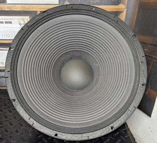 Oem fender pro sound woofer - 1,