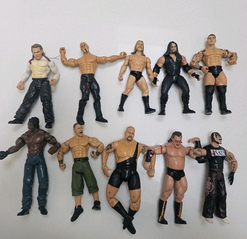Wwe wrestling figures bundle - wwe,