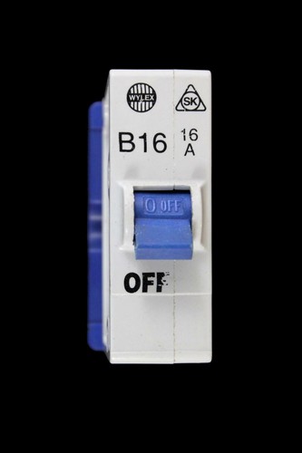 Wylex amp curve 3ka mcb - curve,