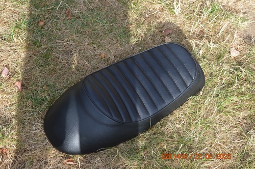 Single motorcycle seat - single,