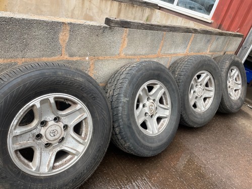 Set toyota land cruiser - of,