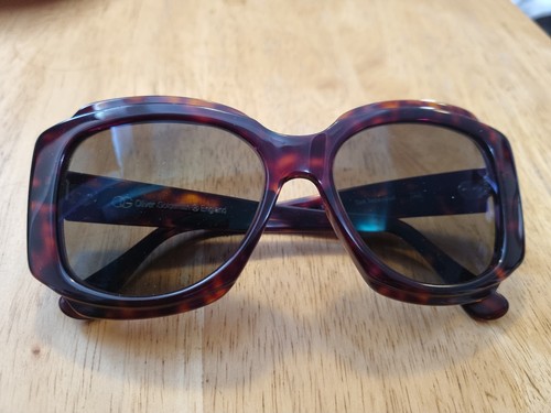 Oliver goldsmith dark - goldsmith,