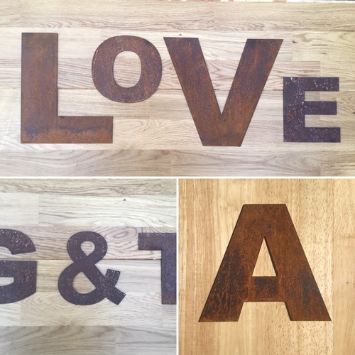 Inch rusty metal letters and - 6,