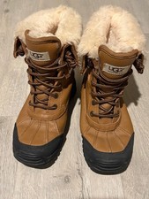 UGG Adirondack II Short Otter