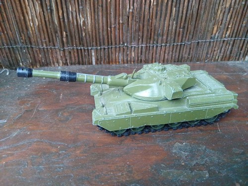 Dinky toys chieftain tank - toys,