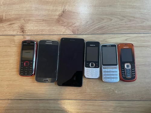 Joblot mobile phones - of, 6