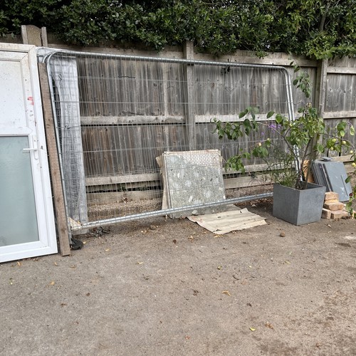 Heras fencing panels - fencing, x