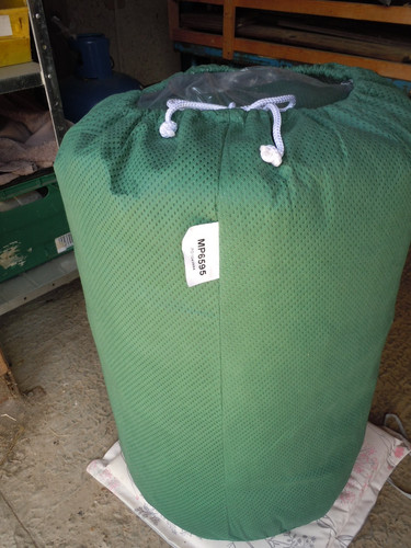 Breathable horse box trailer