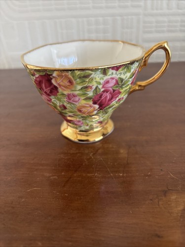 Royal albert old - old, roses