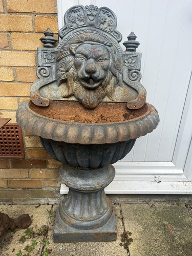Antique vintage cast - antique, lion
