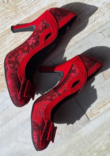 Step out style stunning - out,