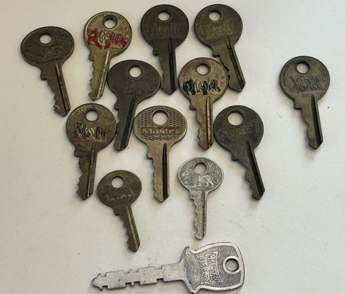 Vintage variety including - 13,