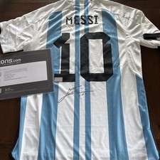 Hand Signed Lionel Messi World