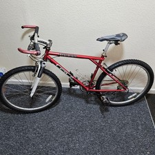 GT KARAKORAM MOUNTAIN BIKE