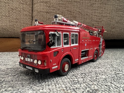 Fire brigade models - 1/48,
