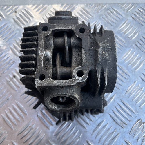 Honda c90 cylinder head - c90,