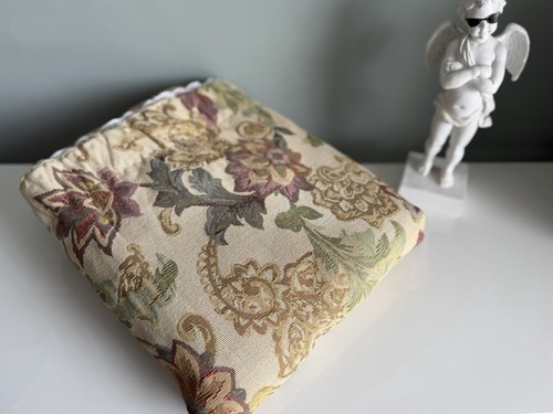 Large pencil pleat tapestry - large,