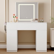 Dressing Table w/Mirror