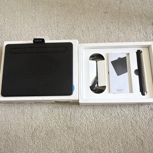 Wacom intuos graphics tablet - wacom,