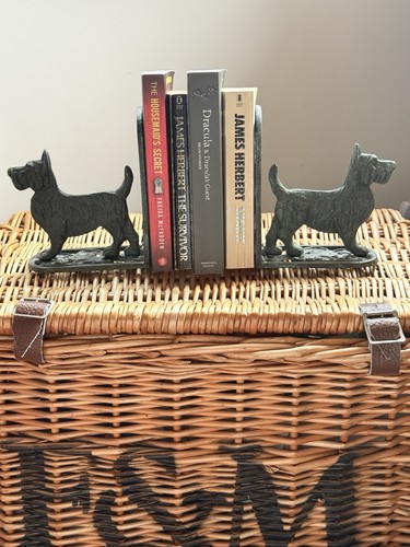 Vintage cast iron - vintage, dog