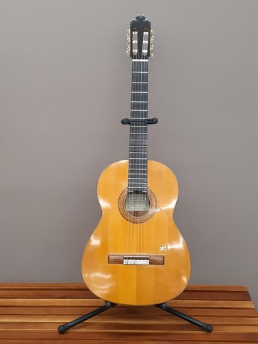 Antonio ariza flamenco guitar - antonio,