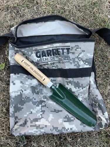 Metal detecting trowel - metal,