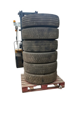 295 r22 drive steer - ,