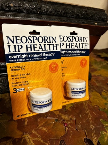 Neosporin lip health overnight - lip,