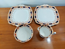 2 x Beautiful Roslyn China