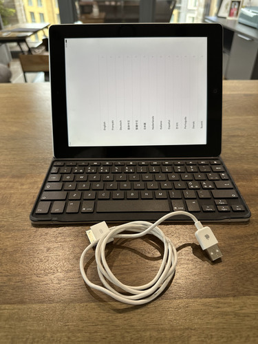Apple ipad 3rd gen - ipad,