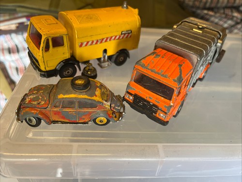 Vintage corgi road sweeper - road,