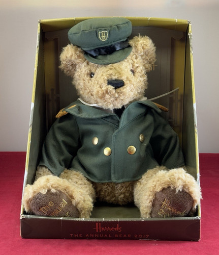 2017 harrods the annual - the, bear
