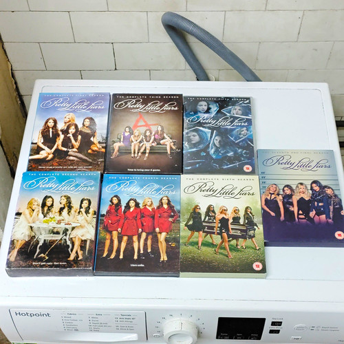 Pretty little liars the - pretty,