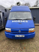 Renault Master Horse Box 3.5t