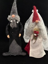 Åsas (Asas) Tomtebod Bride and Bridegroom, sheep's wool.  Sweden (no crate)