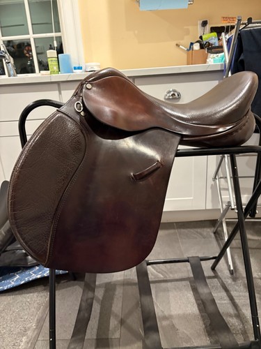 Ideal eventer jump saddle - saddle, 17"