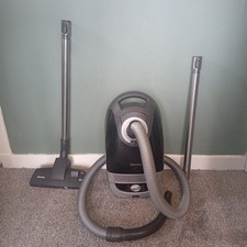 Miele S5211 Vacuum Cleaner -