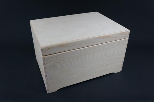 Plain wooden large box - 1x,