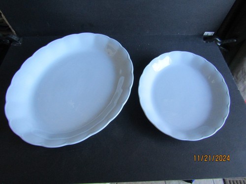 Serving platters vtg - 2, platters-vtg