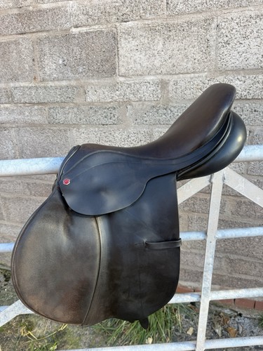 Albion jump saddle 17 - k2, 17.5