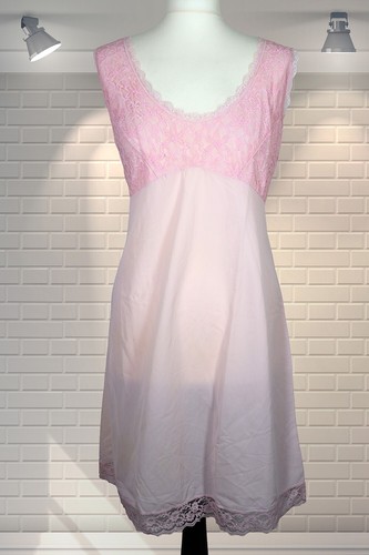 Pretty pink vintage 1980s - pretty,