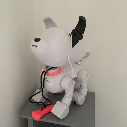 Wowwee dog interactive - dog-e, robot