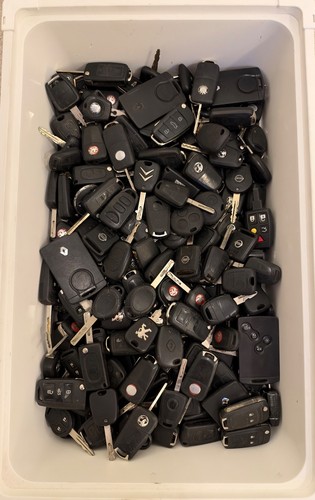 Job lot 200 mixed car - lot,