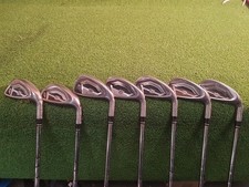 Wilson Staff D7 Irons Set RH